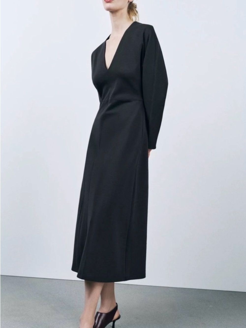 Zara Black V-Neck Long Sleeve Midi Dress, Size small, NWT